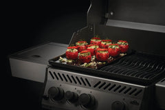 Napoleon Freestyle 425 Enamelled Reversible Cast Iron Griddle