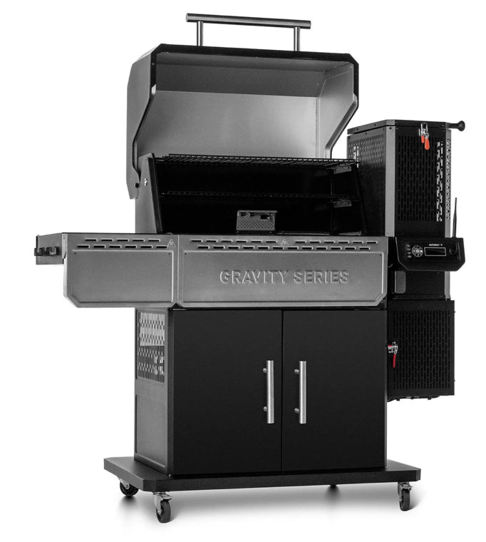 Masterbuilt - Gravity Series 1150 Digital Charcoal Grill and Smoker - 3 Free Items