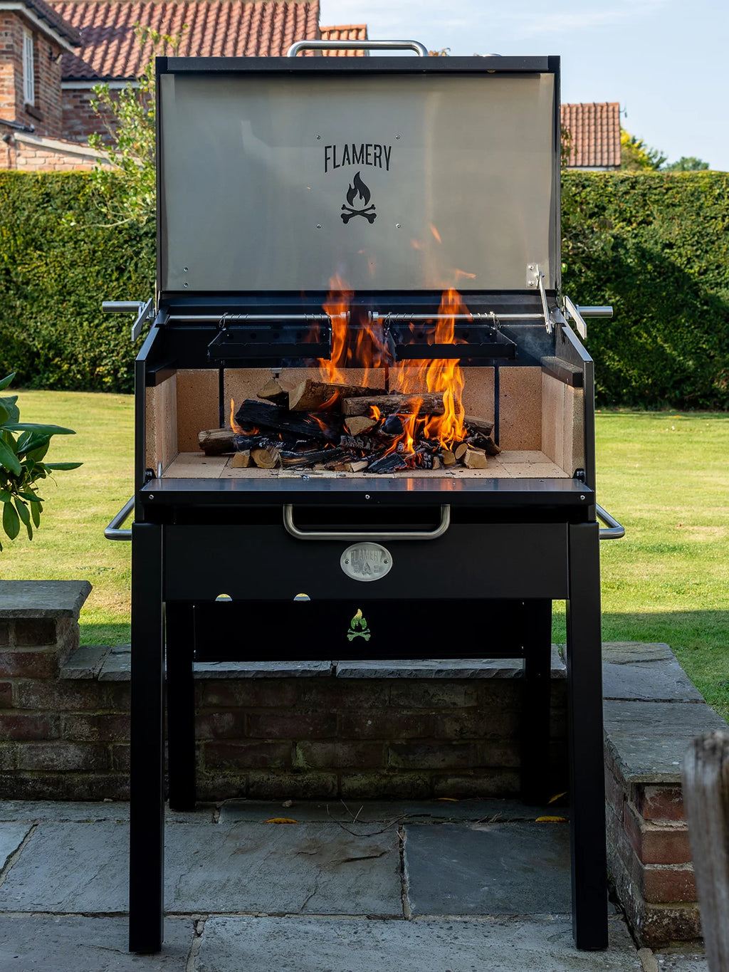 ASADO PRO.1.1 / Small Asado Grill on Stand