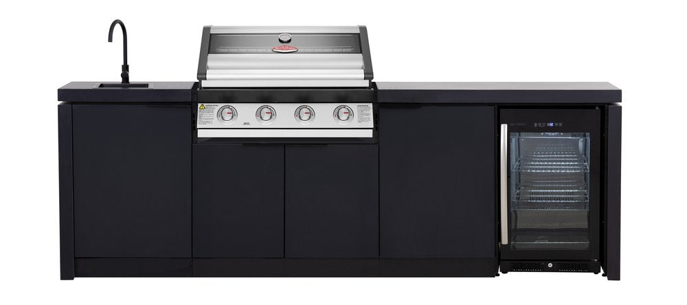 Cabinex - Classic kitchen paired with the BeefEater 4 Burner 1600E Series.