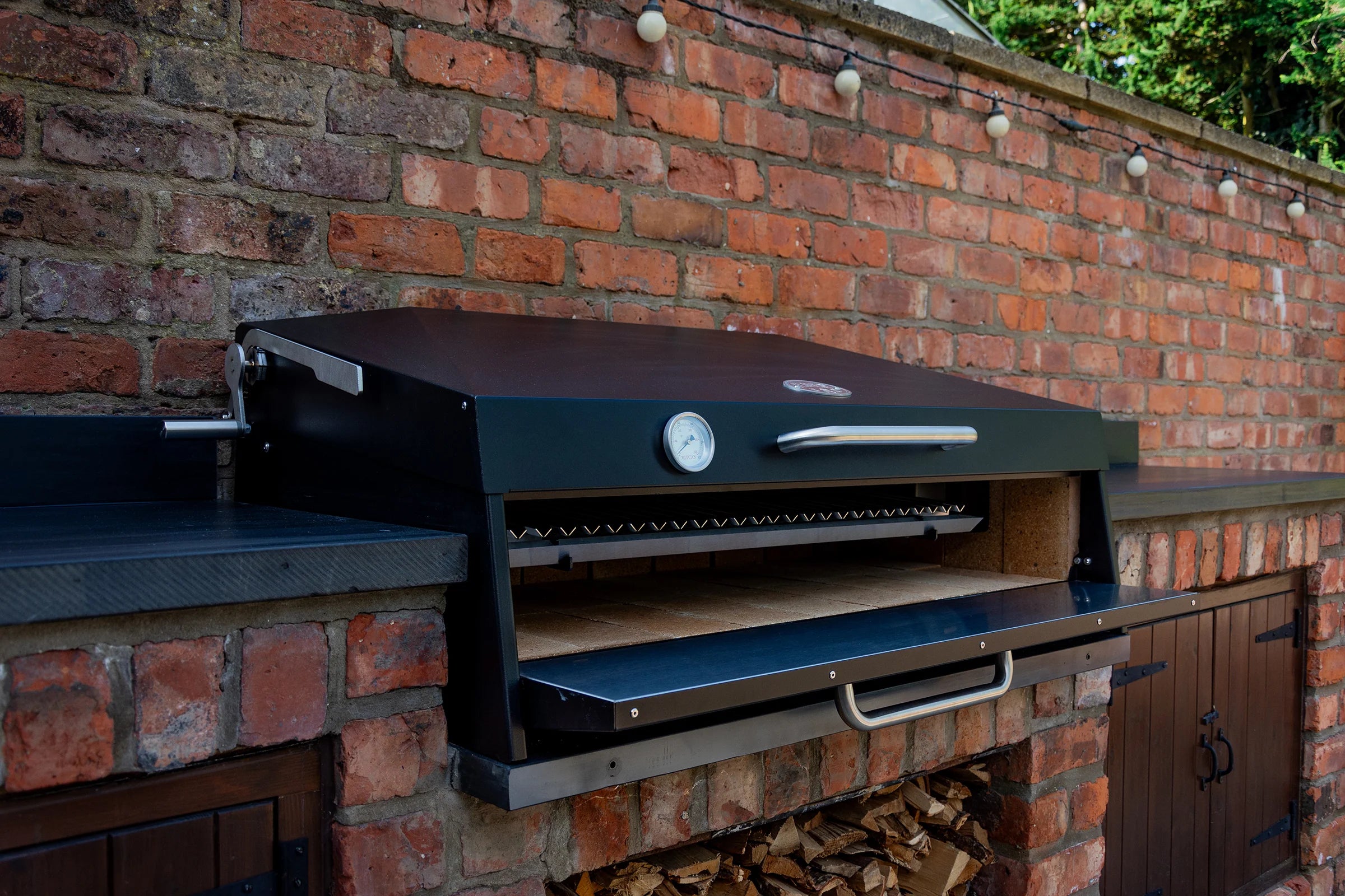 ASADO PRO.3.1 / Small Asado Grill Built-in