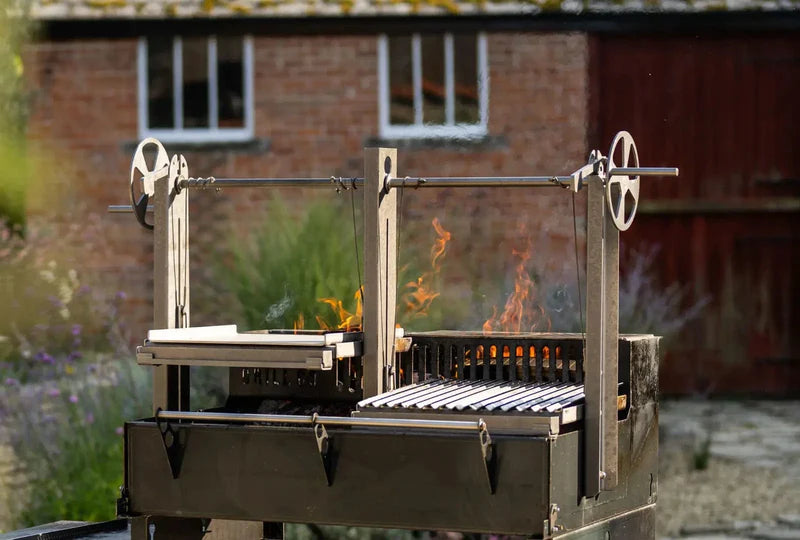 Somerset Grill Co - GRANDE GUNMETAL WITH WOODSTORE