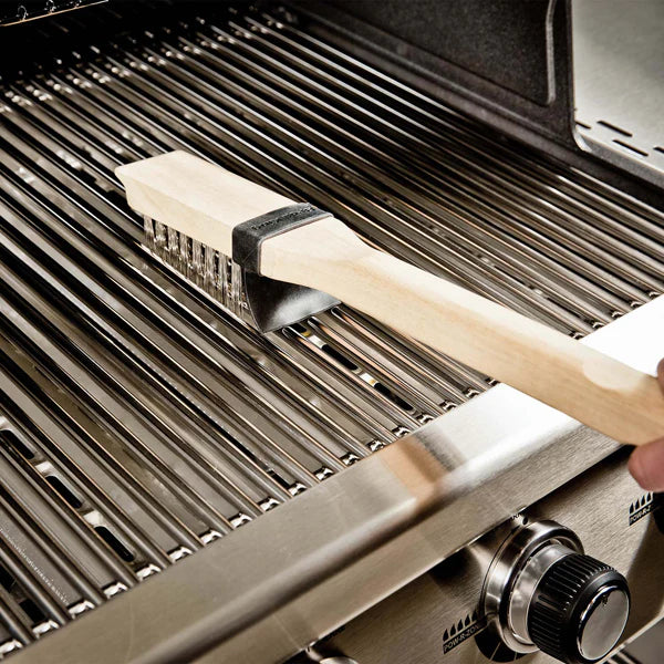 Broil King BBQ Cleaning Brush (Wood)