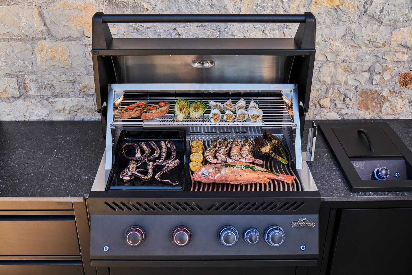 Napoleon Oasis Compact 105 Phantom Outdoor Kitchen - Free Cover & Rotisserie