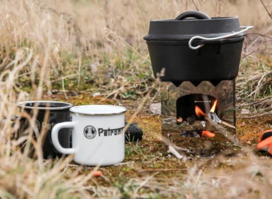 Petromax 0.93L Cast Iron Dutch oven