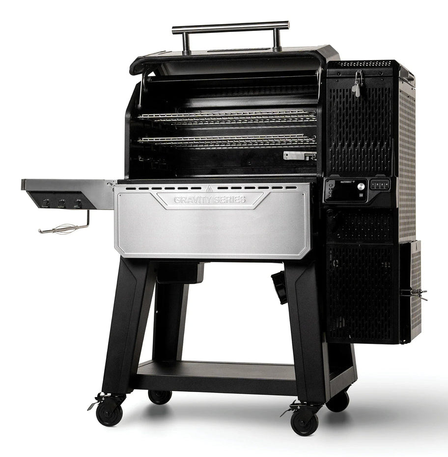 Masterbuilt - Gravity Series XT Digital Charcoal BBQ & Smoker - 3 Free Items